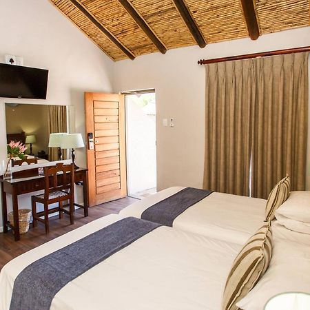 Protea Hotel By Marriott Oudtshoorn Riempie Estate Eksteriør bilde