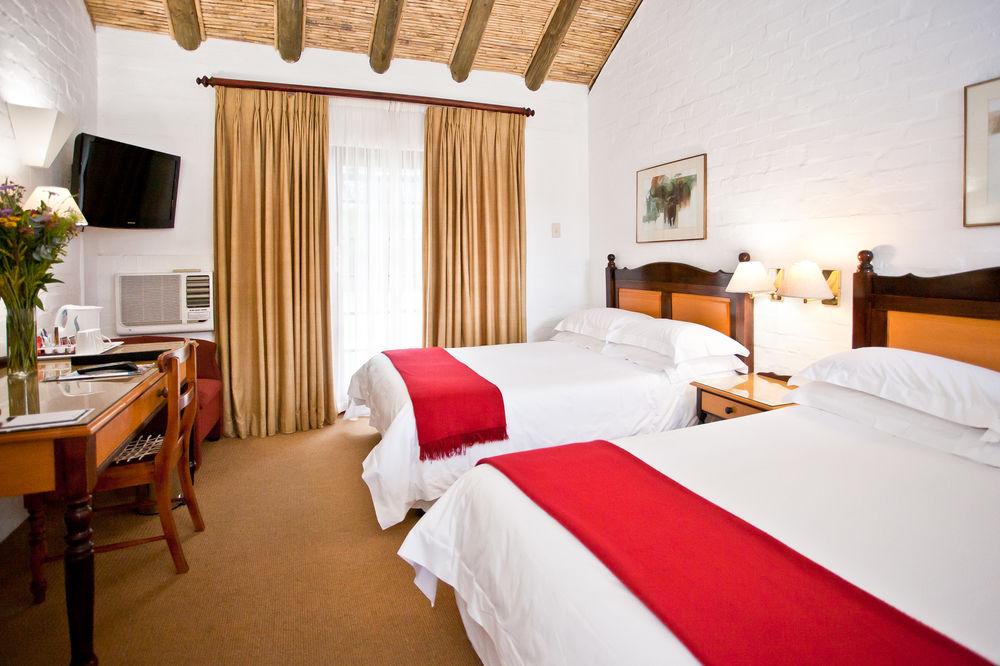 Protea Hotel By Marriott Oudtshoorn Riempie Estate Eksteriør bilde