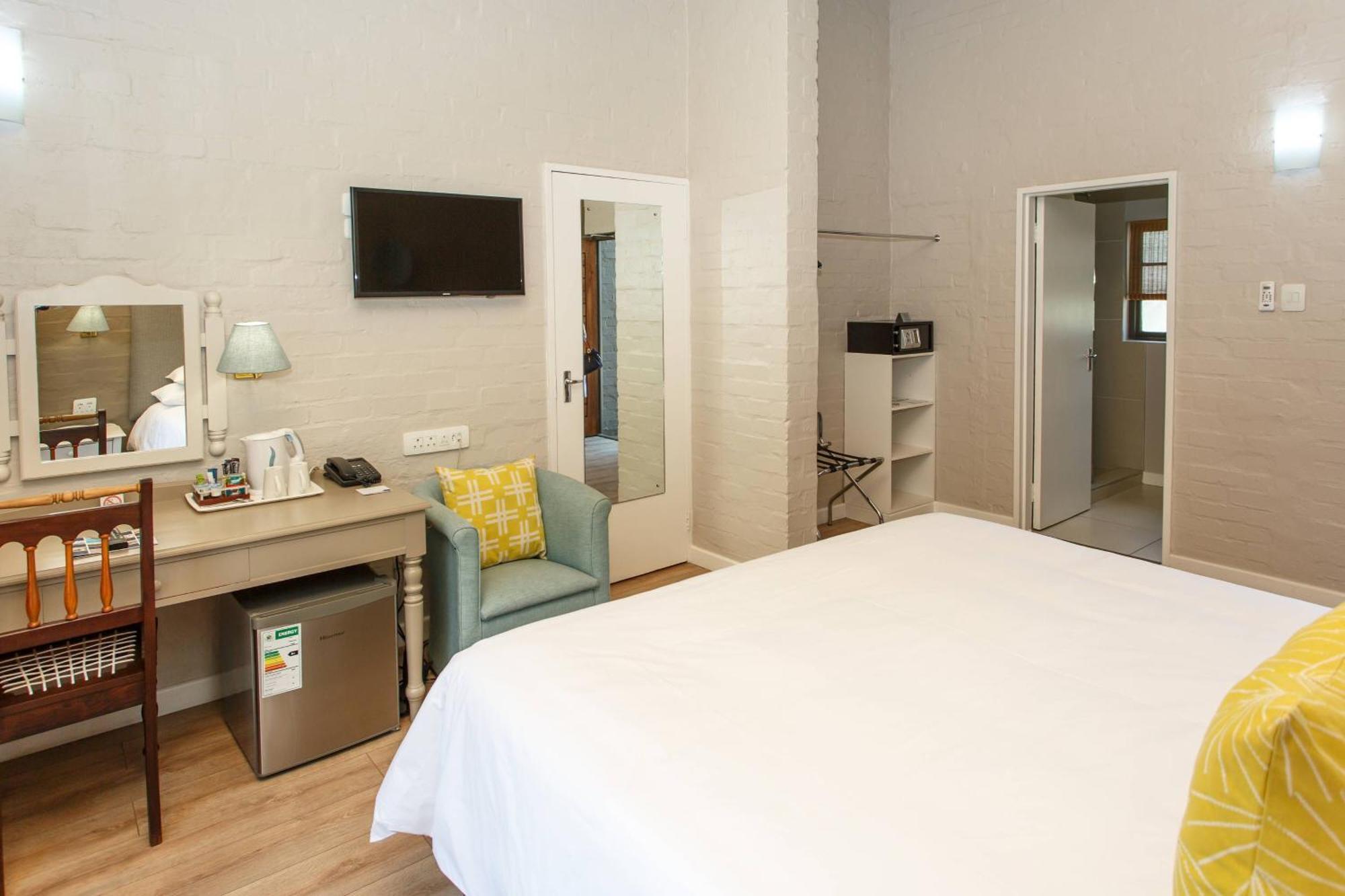 Protea Hotel By Marriott Oudtshoorn Riempie Estate Eksteriør bilde