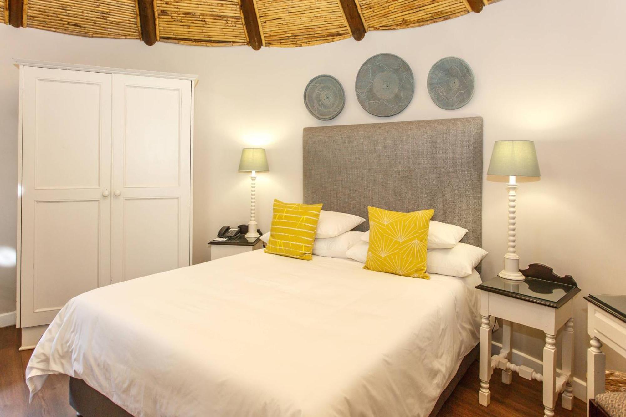 Protea Hotel By Marriott Oudtshoorn Riempie Estate Eksteriør bilde