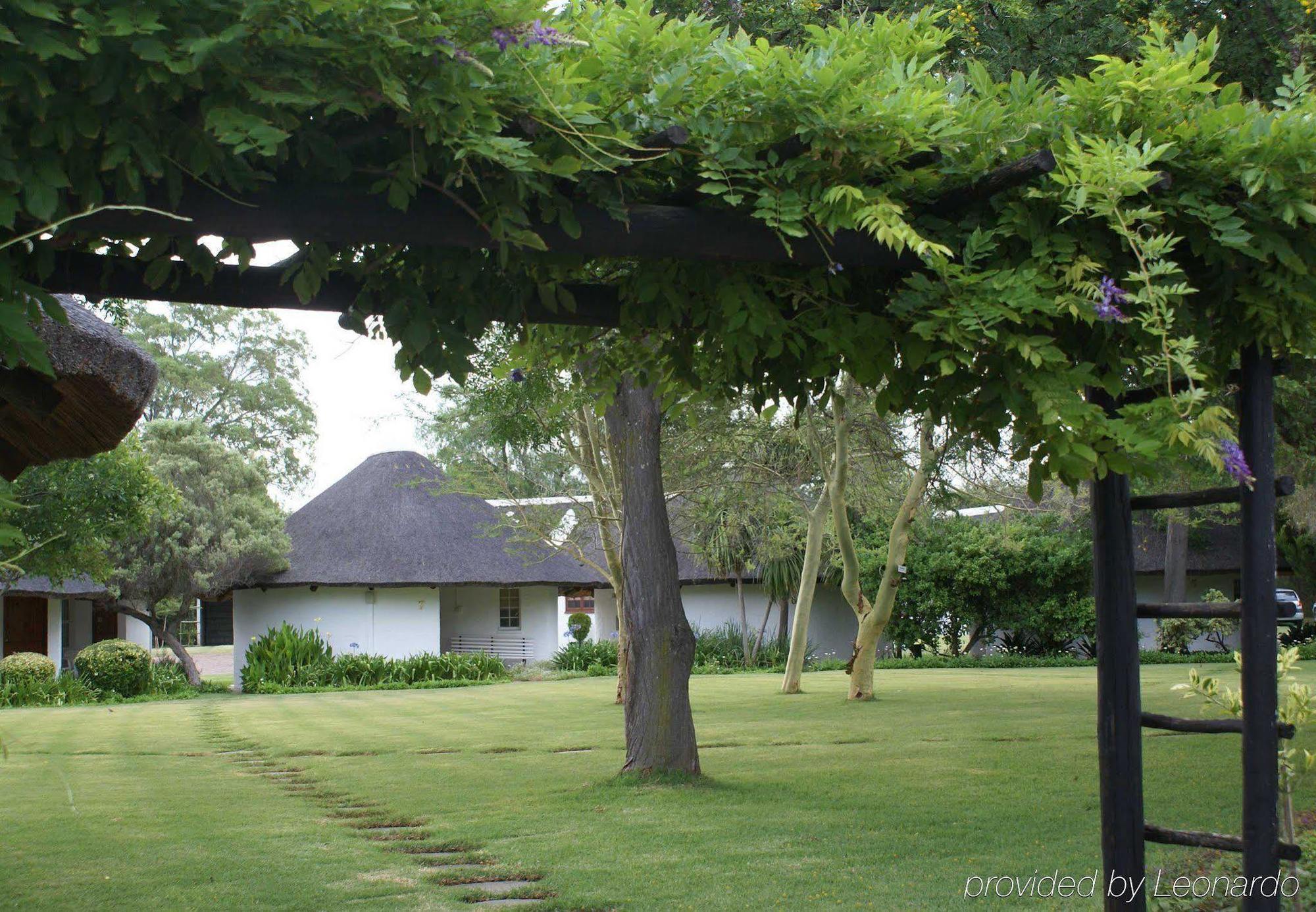 Protea Hotel By Marriott Oudtshoorn Riempie Estate Eksteriør bilde